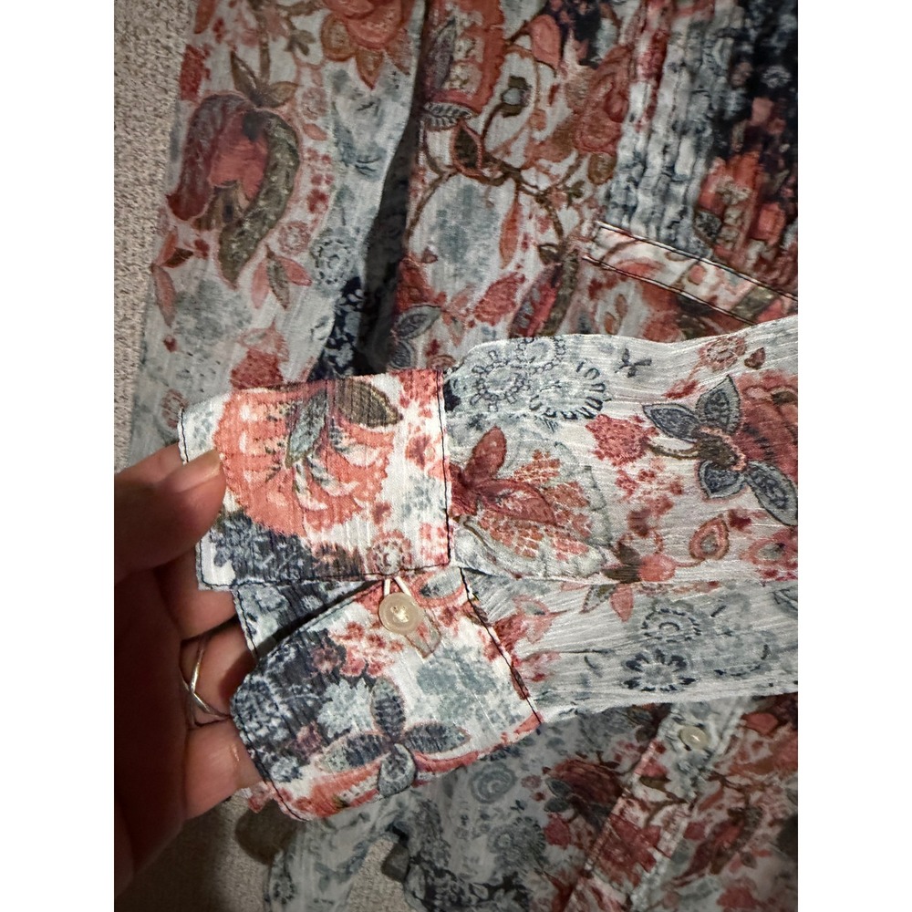 LOFT Womens Medium Floral Patchwork Pintuck Button Down Blouse Navy Coral White - Picture 4 of 7